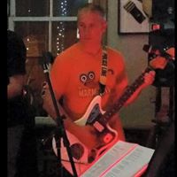 Bernard Lynch Photo 29