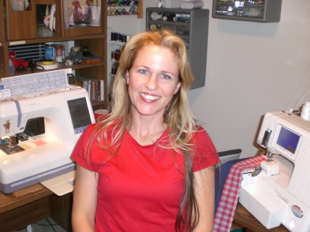 Michelle Meredith Photo 28
