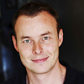 Daniel Barnett Photo 35