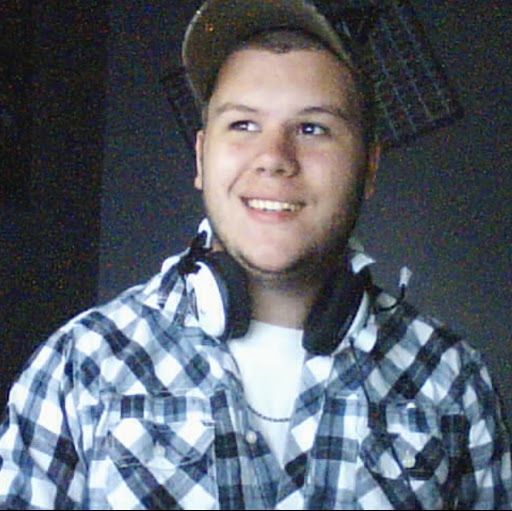 Garrett Hayes Photo 14