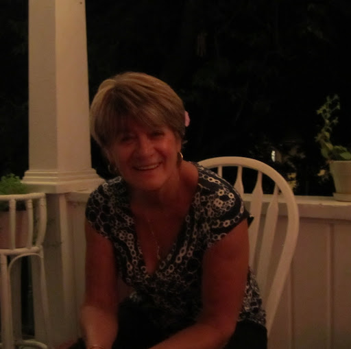 Julie Crouse Photo 25