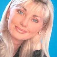 Julianne Cook Photo 10