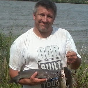 Johnny Reynolds Photo 10