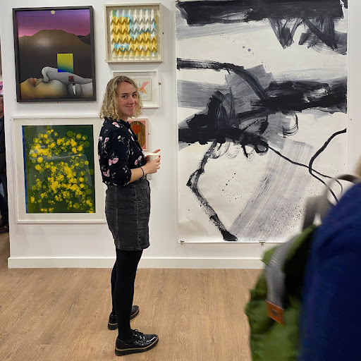Laura Doughty Photo 33