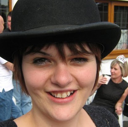 Laura Robinson Photo 43