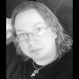 Amber Smith Photo 34