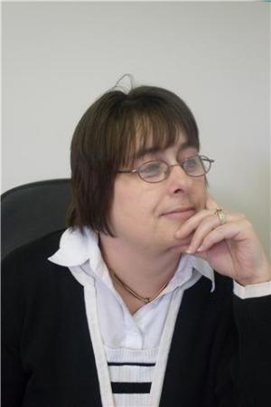 Angela Thompson Photo 27