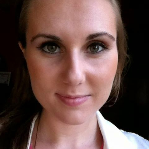 Elizabeth Pickett Photo 37