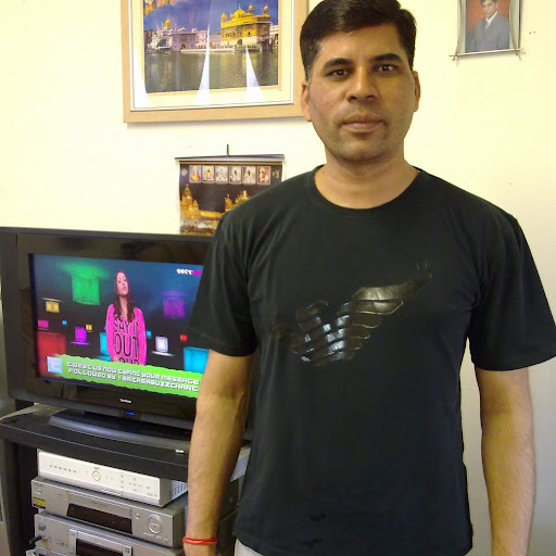 Surinder Gill Photo 11
