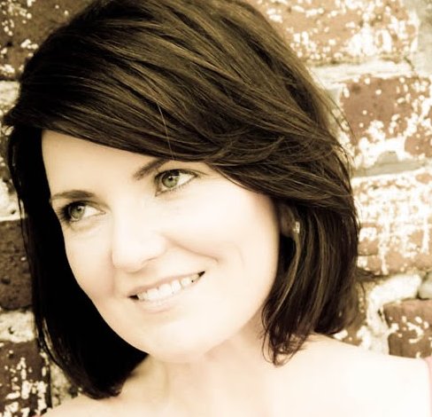 Holly Roberson Photo 37