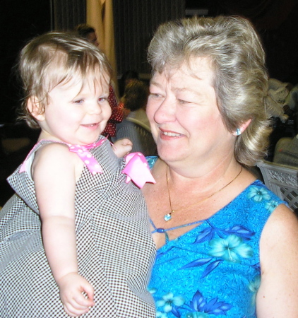 Carla Davis Photo 15