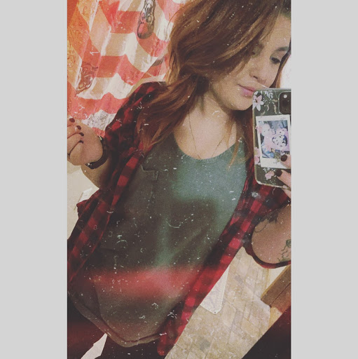 Hailey Thompson Photo 30