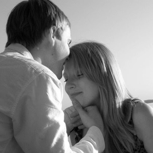 Elizabeth Stanley Photo 10