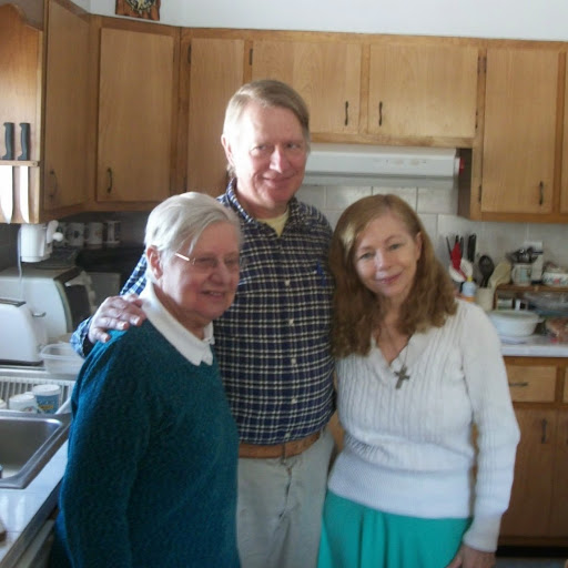 Linda Henderson Photo 14