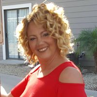 Jennifer Scholz Photo 30