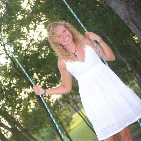 Sara Robinson Photo 13