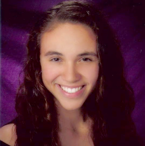 Danielle Gonzalez Photo 20
