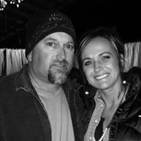 Lisa Hollingsworth Photo 15