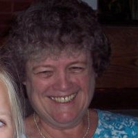 Linda Blum Photo 32