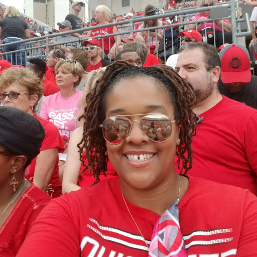 Michele Walton Photo 32
