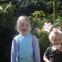 Sarah Kingsbury Photo 6