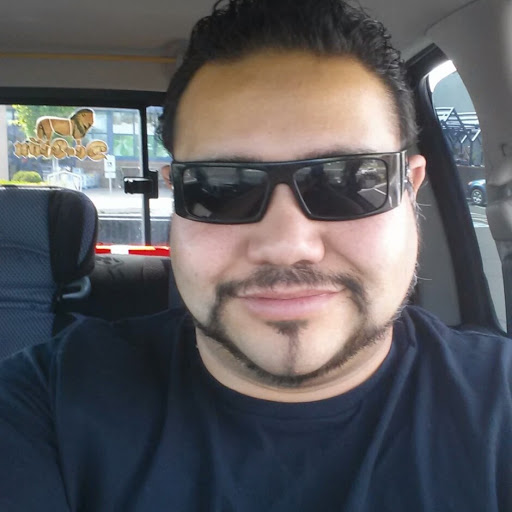 Noe Deleon Photo 5