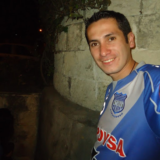 Ramiro Roman Photo 16