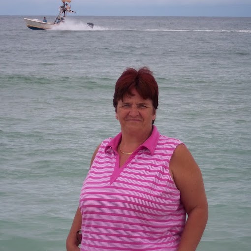 Susan Earl Photo 40
