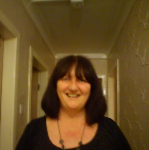 Lorraine Brady Photo 33