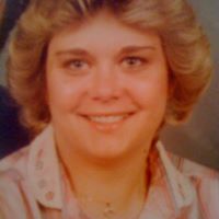 Gloria Larson Photo 32