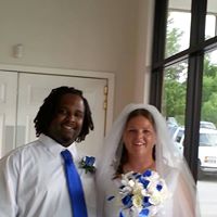 Angela Pritchett Photo 17