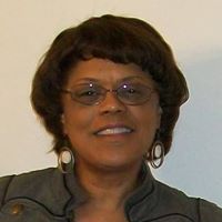 Yolanda Lockhart Photo 15