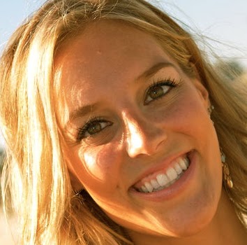 Elizabeth Brennan Photo 31