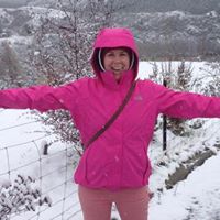 Holly Pickering Photo 4
