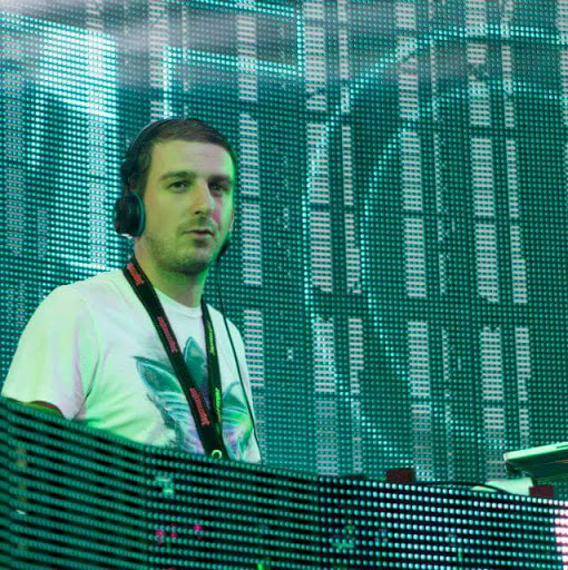 Michael Felton Photo 40