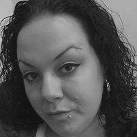 Erin Campbell Photo 30
