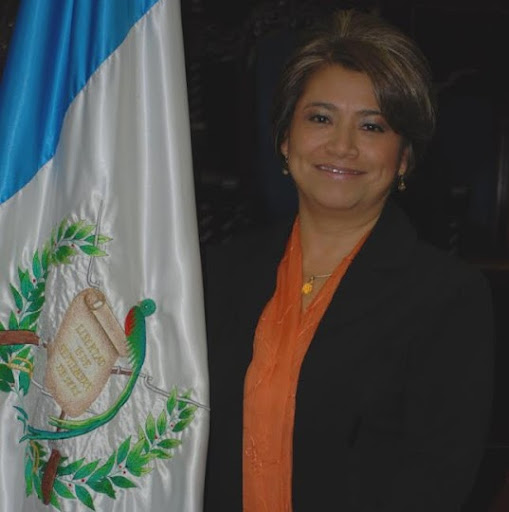 Regina Guzman Photo 15
