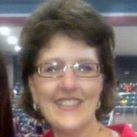 Kelly Carpenter Photo 17