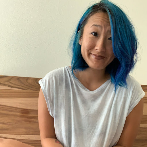 Erica Lin Photo 14