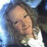 Stephanie Hamilton Photo 13