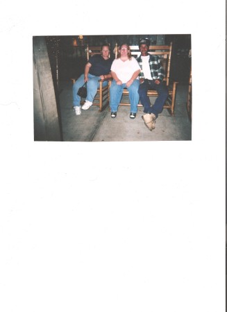 Bonnie Graham Photo 8
