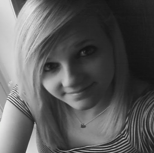 Eryn Bennett Photo 6