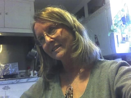 Paula Adams Photo 23