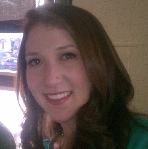 Sarah Simmons Photo 29