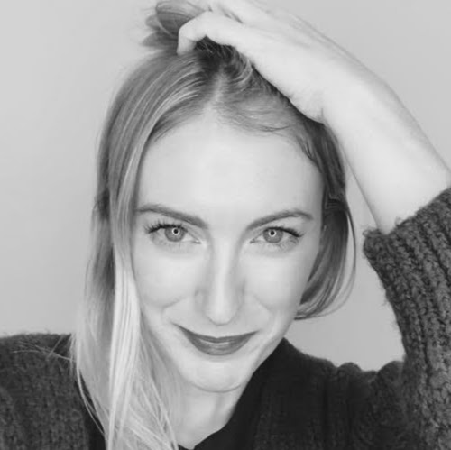 April Martin Photo 40
