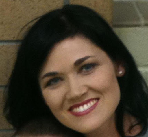 Amanda Phillips Photo 35