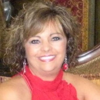 Debbie Salinas Photo 27