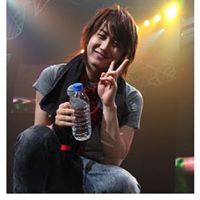 Young Heo Photo 26