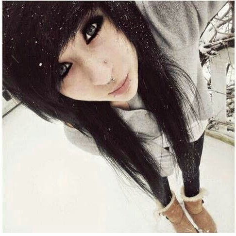 Shelby Collins Photo 32