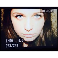 Mia Wade Photo 10